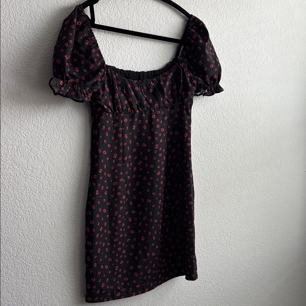 Princess Polly Black Mini Dress with Red Floral Pattern - Picture 4 of 7